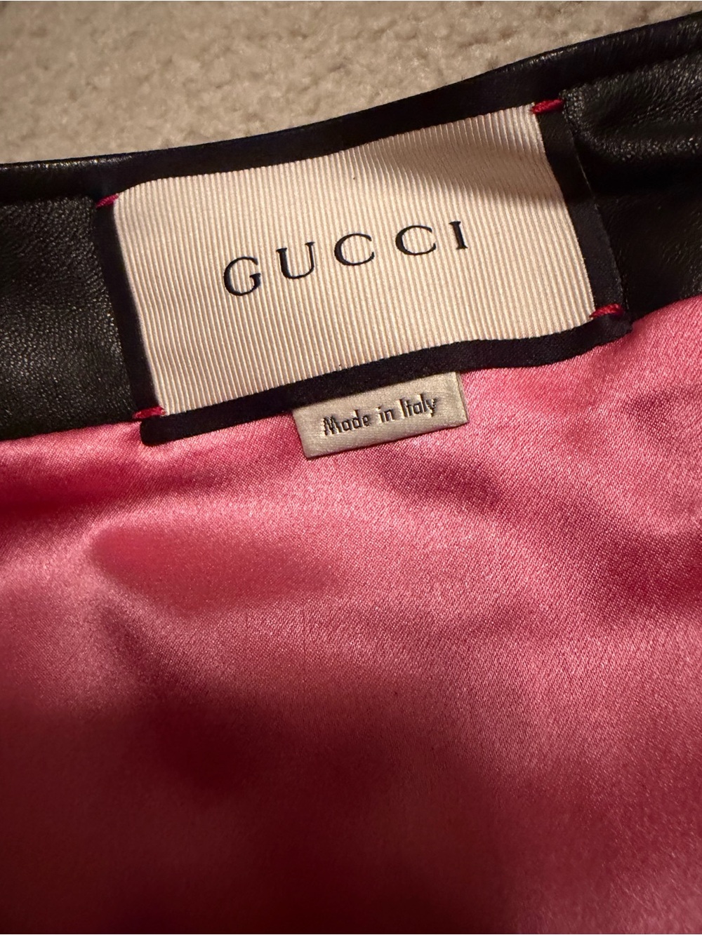 Authentic Gucci Black lamb leather Mini Skirt with Decorative Bow Rosette Accent - Picture 5 of 8